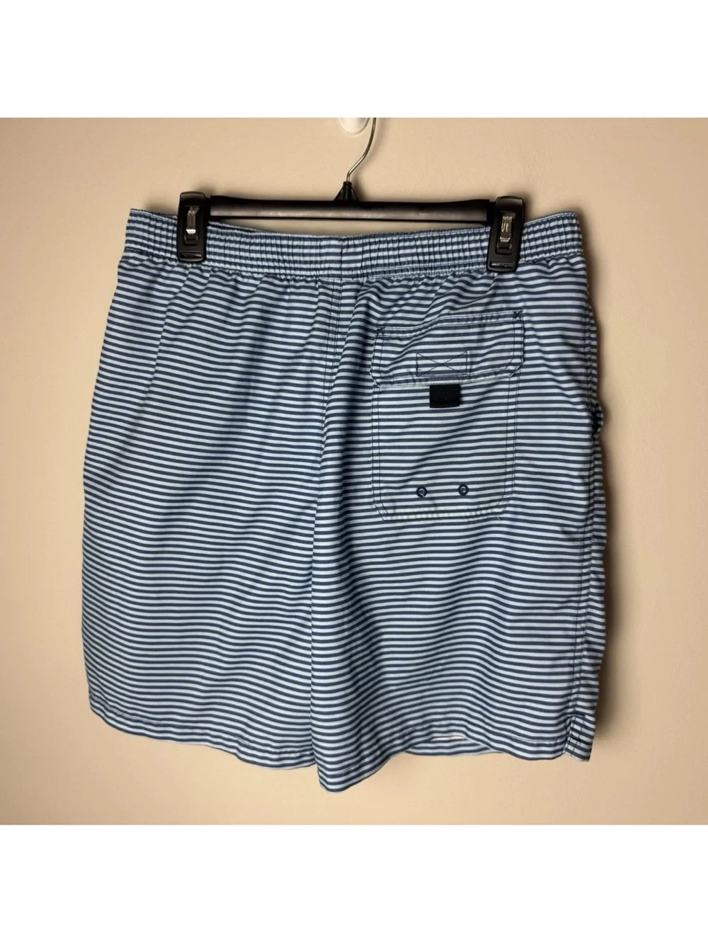 Vineyard Vines Swim Trunks Size Medium Blue Stripes Mesh Lined Pockets